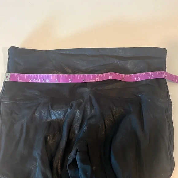 Spanx textured leggings (pleather looking) - Picture 7 of 8